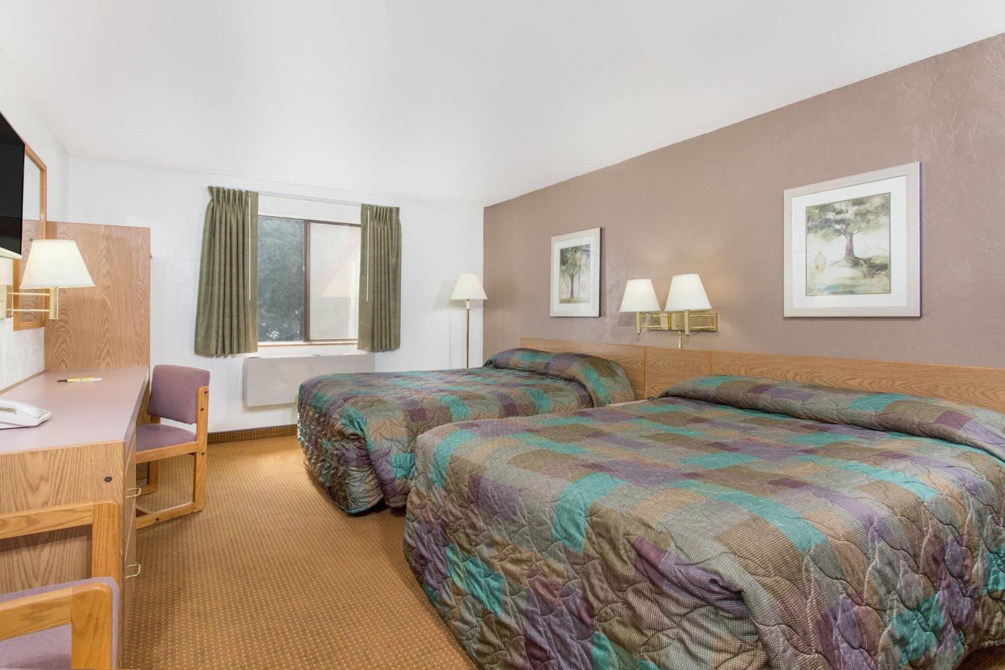 Super 8 By Wyndham Lacey Olympia Area Exteriér fotografie